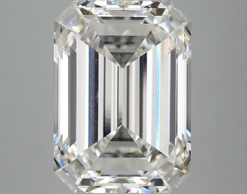 Loose Diamond - EMERALD 5.08ct F VS1: Loose Diamond - EMERALD 5.08ct F VS1 Source: This is a real non-mined Diamond that has been grown in a lab Shape: EMERALD Carats: 5.08 Color: F Clarity: VS1 Certification: IGI Video: