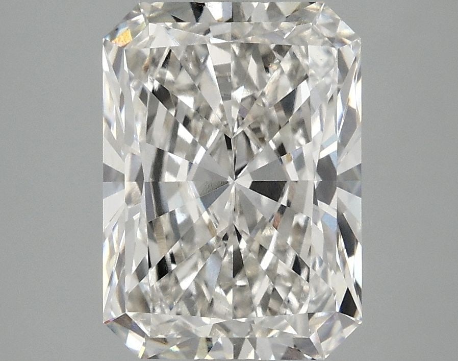 Loose Diamond - RADIANT 3.1ct G VS1: Loose Diamond - RADIANT 3.1ct G VS1 Source: This is a real non-mined Diamond that has been grown in a lab Shape: RADIANT Carats: 3.1 Color: G Clarity: VS1 Certification: IGI Video: