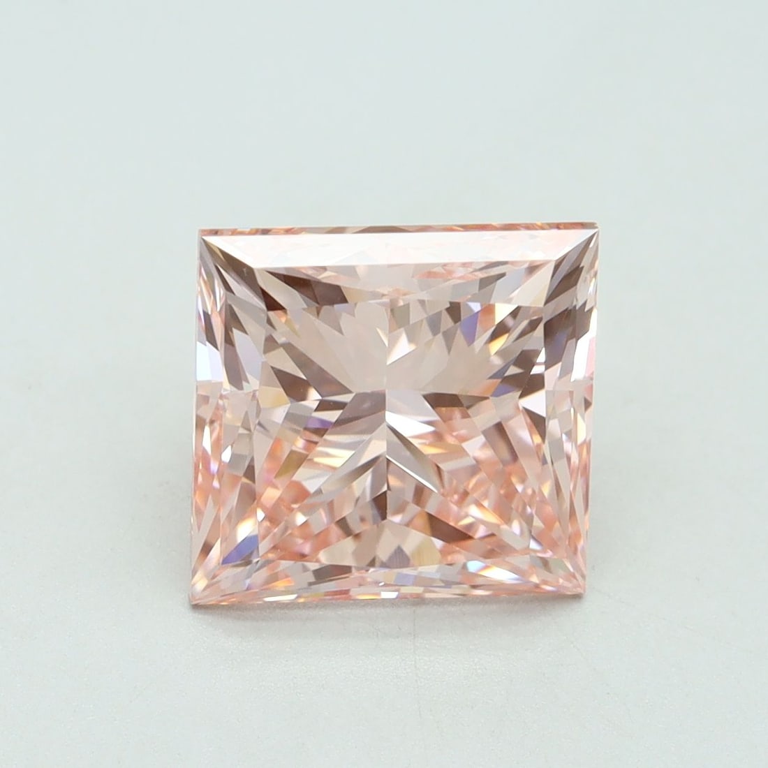 Loose Diamond - PRINCESS 4.4ct Fancy Vivid Pink VS1: Loose Diamond - PRINCESS 4.4ct Fancy Vivid Pink VS1 Source: This is a real non-mined Diamond that has been grown in a lab Shape: PRINCESS Carats: 4.4 Color: Fancy Vivid Pink Certification: IGI Video: