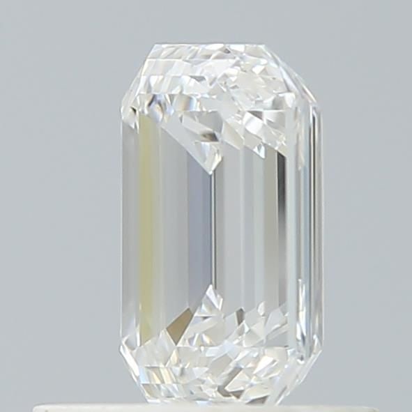 Loose Diamond - EMERALD 0.91ct E VS1: Loose Diamond - EMERALD 0.91ct E VS1 Source: This is a real non-mined Diamond that has been grown in a lab Shape: EMERALD Carats: 0.91 Color: E Clarity: VS1 Certification: IGI Video: