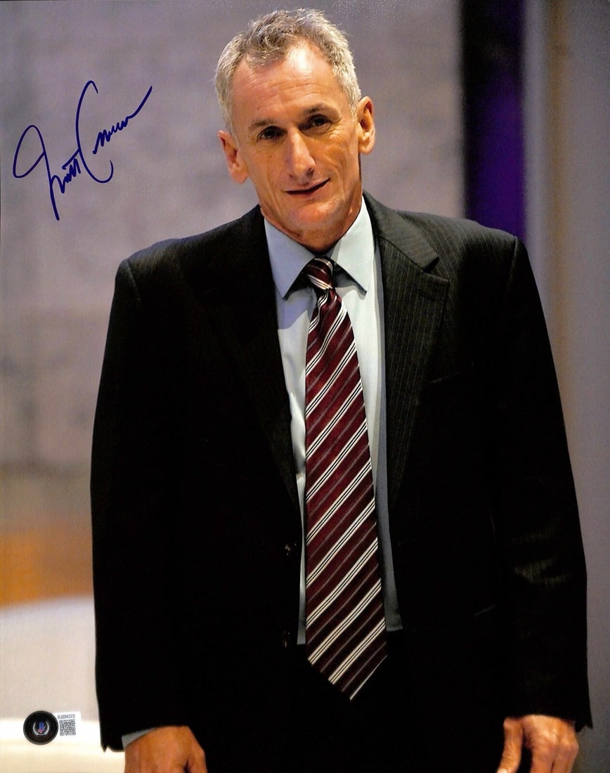 Matt Craven Autographed 11x14 Photo from Justified Beckett Certified: Matt Craven Autographed 11x14 Photo from Justified Beckett Certified This 11x14 photograph is hand-signed in blue permanent marker by actor Matt Craven, known for his role as U.S. Marshal Dan Grant in