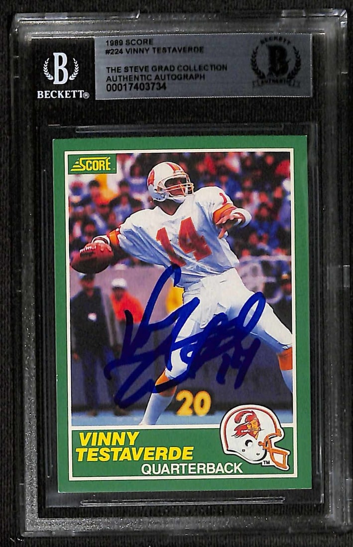 Vinny Testaverde Signed 1989 Score #224 Card Beckett Authenticated: Vinny Testaverde Signed 1989 Score #224 Card Beckett Authenticated This is an original 1989 Score #224 sports trading card featuring Vinny Testaverde, the former quarterback for the Tampa Bay Buccanee