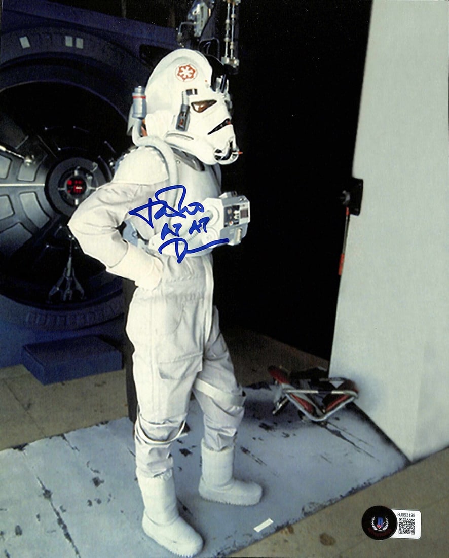 Paul Jericho Signed Star Wars Empire Strikes Back 8x10 Photo Beckett Authenticated: Paul Jericho Signed Star Wars Empire Strikes Back 8x10 Photo Beckett Authenticated This is an original 8x10 photograph signed by Paul Jericho, who portrayed the "At-At Driver" in Star Wars: The Empire
