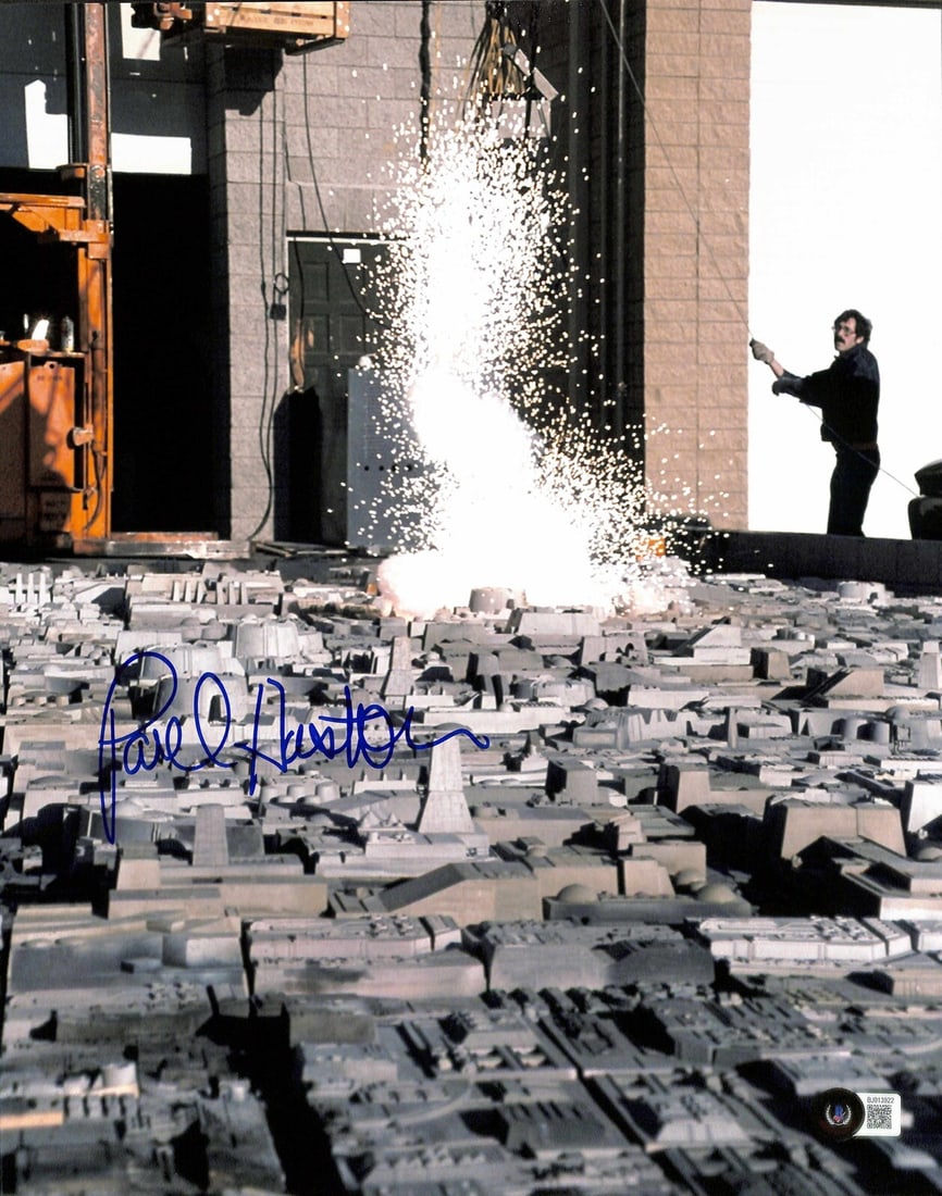Paul Huston Signed Star Wars ROTJ 11x14 Photo Beckett Certified: Paul Huston Signed Star Wars ROTJ 11x14 Photo Beckett Certified This stunning 11x14 color photograph features the iconic Death Star surface, autographed by Paul Huston, a talented visual effects artis