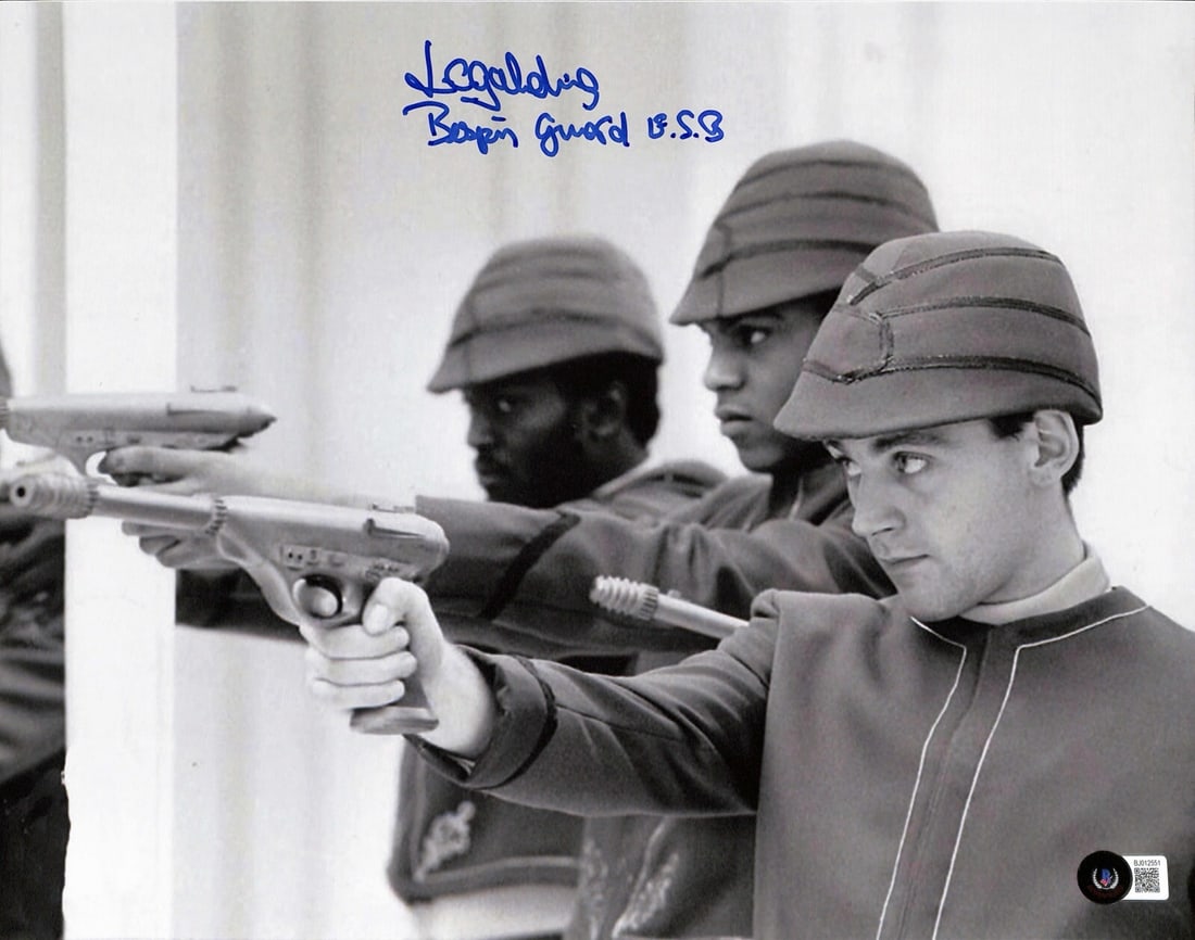 11x14 Photo Signed by Leroy Golding Bespin Guard ESB Beckett Authenticated: 11x14 Photo Signed by Leroy Golding Bespin Guard ESB Beckett Authenticated This is an original 11x14 photograph signed by Leroy Golding in blue permanent marker. Leroy Golding, known for his role as a