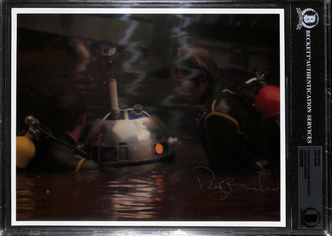 8x10 Color Photo Signed by Digby Milner Star Wars Empire Strikes Back Beckett Authenticated: 8x10 Color Photo Signed by Digby Milner Star Wars Empire Strikes Back Beckett Authenticated This is an original autographed 8x10 color photograph signed by effects assistant Digby Milner from Star War