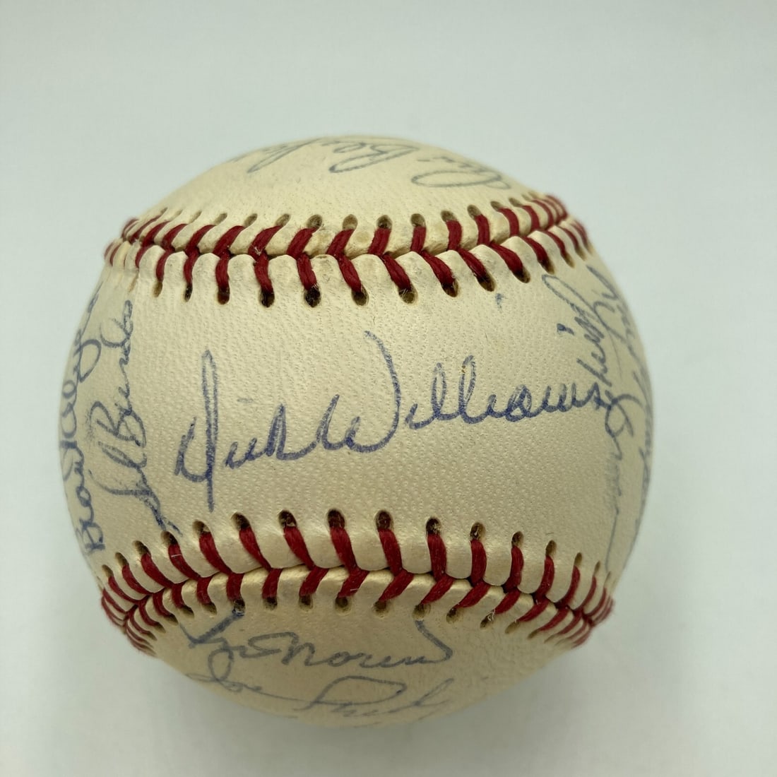 1972 Oakland A's Championship Team Signed Baseball with JSA COA: 1972 Oakland A's Championship Team Signed Baseball with JSA COA Celebrate a piece of baseball history with this original 1972 Oakland Athletics team signed baseball, commemorating their World Series C