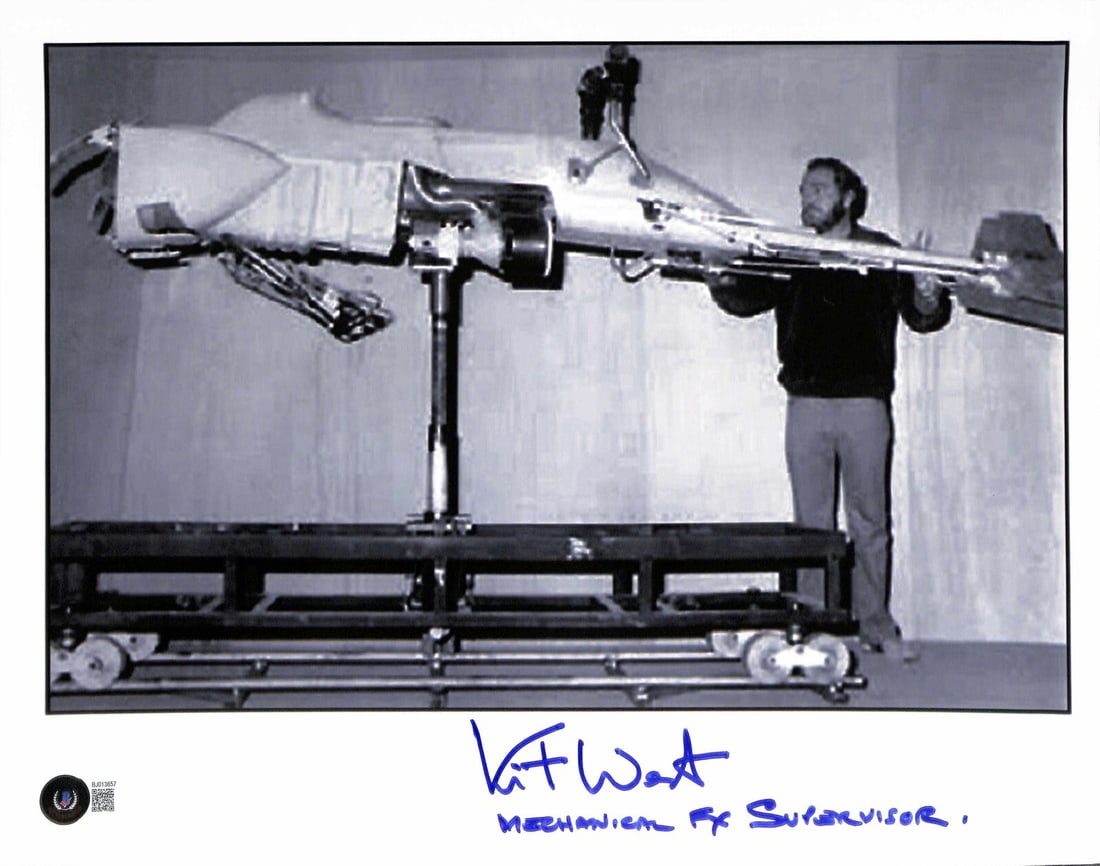 Signed 11x14 Photo Kit West Star Wars ROTJ Beckett Authenticated: Signed 11x14 Photo Kit West Star Wars ROTJ Beckett Authenticated This is an 11x14 color photograph signed by Kit West, the mechanical effects supervisor for Star Wars: Return of the Jedi. The autograp