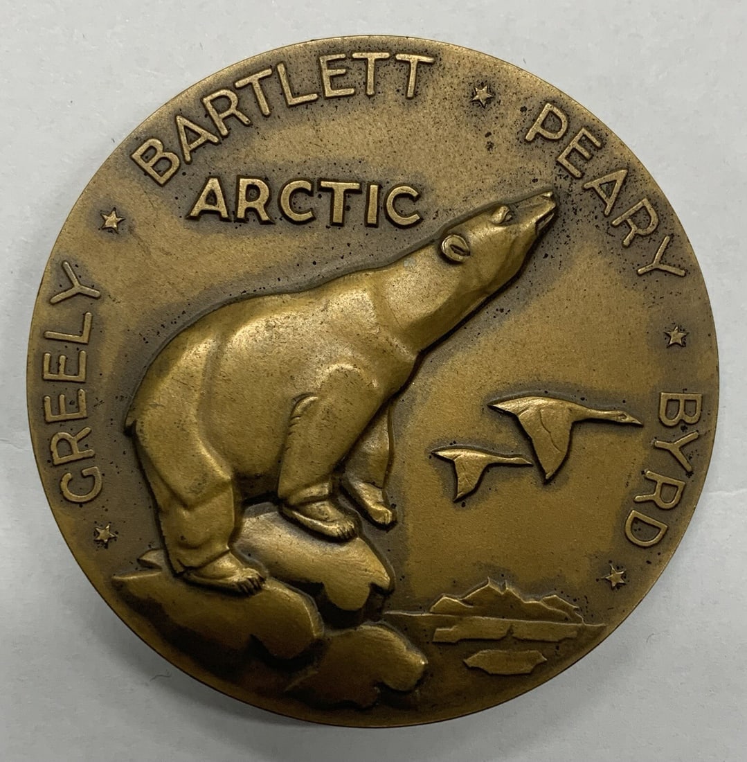Bronze Arctic Antarctic Medal by E Springweiler Society of Medalists 24th Issue 3 Inch: Bronze Arctic Antarctic Medal by E Springweiler Society of Medalists 24th Issue 3 Inch This is the 24th issue Society of Medalists Arctic/Antarctic medal designed by E. Springweiler. Made of bronze, t