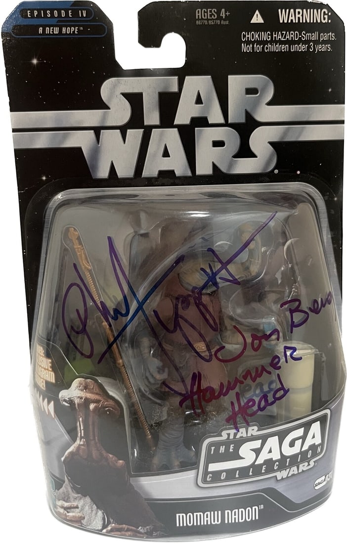 Hasbro Star Wars Saga Momaw Nadon Figure Signed by Tippett and Berg Beckett Authenticated: Hasbro Star Wars Saga Momaw Nadon Figure Signed by Tippett and Berg Beckett Authenticated This is a pre-owned 2004 Hasbro Star Wars The Saga Collection action figure of Momaw Nadon, autographed by Phi