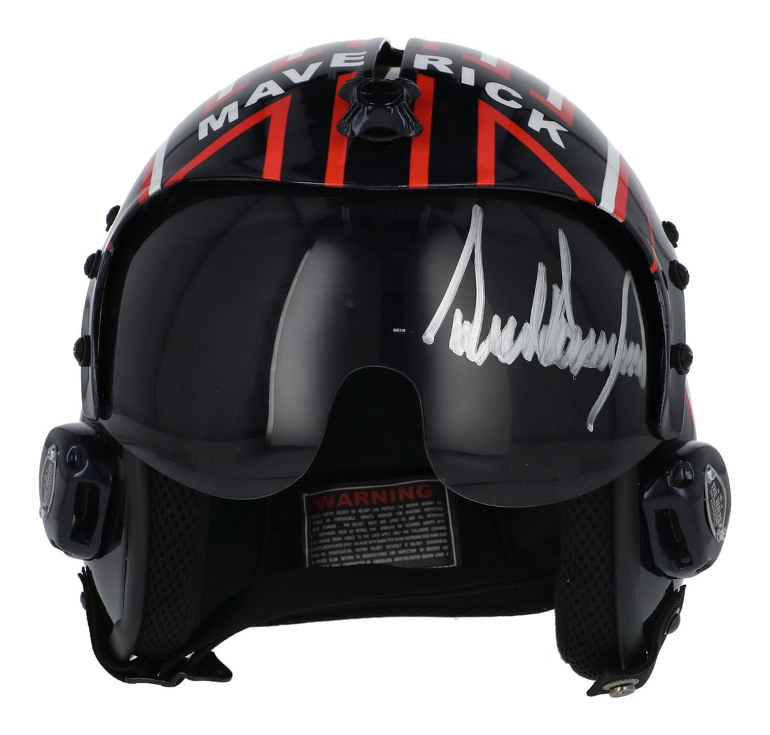 Authentic Top Gun Maverick Helmet Signed by Donald Trump with Beckett COA: Authentic Top Gun Maverick Helmet Signed by Donald Trump with Beckett COA Own a remarkable piece of memorabilia with this authentic full-size Top Gun Maverick helmet, signed by President Donald Trump.