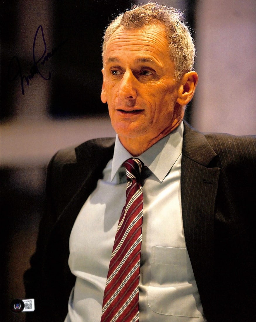 Matt Craven Signed 11x14 Photo Justified Beckett Certified: Matt Craven Signed 11x14 Photo Justified Beckett Certified This autographed 11x14 photograph features actor Matt Craven, known for his role as Chief U.S. Marshal Dan Grant in the acclaimed TV series J