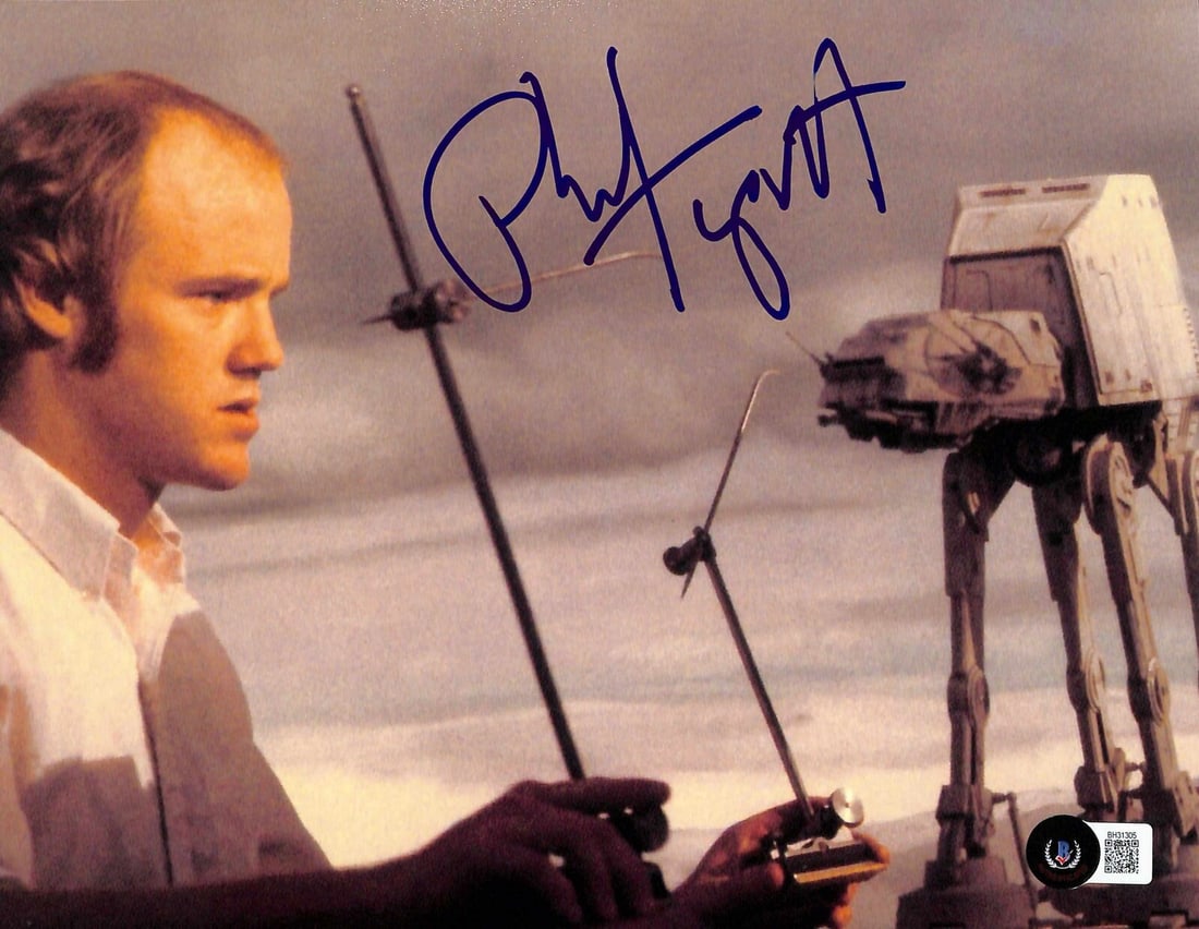 Phil Tippett Signed Star Wars Empire SFX AT-AT 8x10 Photo Beckett Authenticated: Phil Tippett Signed Star Wars Empire SFX AT-AT 8x10 Photo Beckett Authenticated This is an original 8x10 color photograph autographed by ILM SFX artist Phil Tippett, known for his work on Star Wars: T