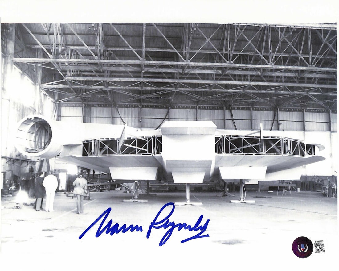 Norman Reynolds Signed Star Wars Millennium Falcon 8x10 Photo Beckett Authenticated: Norman Reynolds Signed Star Wars Millennium Falcon 8x10 Photo Beckett Authenticated This is an original signed 8x10 color photograph of the Millennium Falcon, autographed by Norman Reynolds, the art d