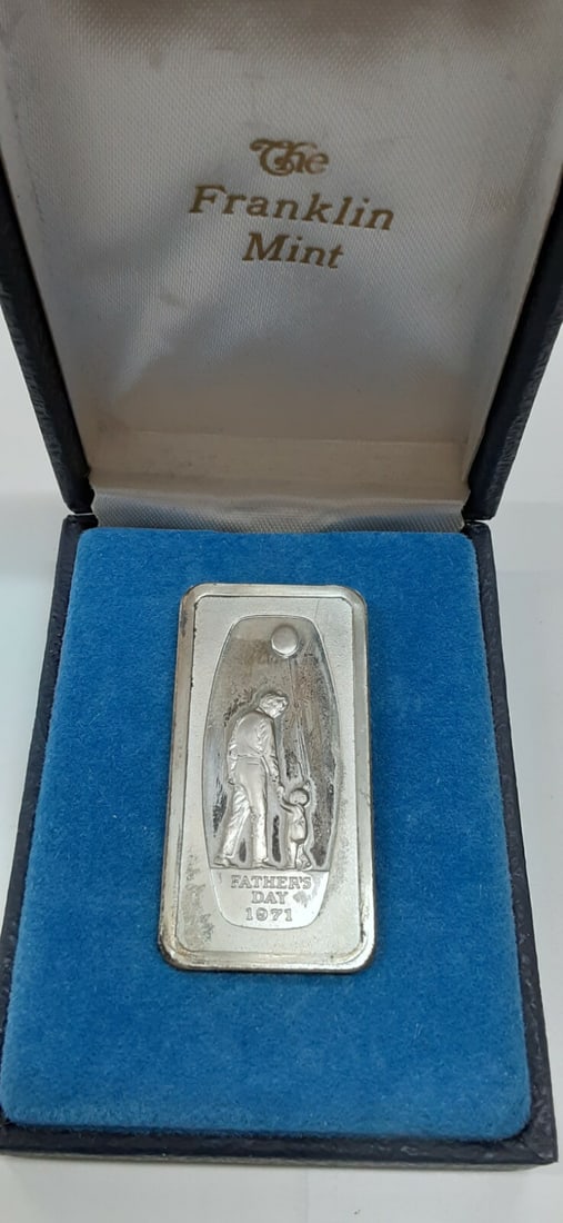 Father's Day 1971 Sterling Silver 1000 Grain Ingot with Original Case (1 of 3)