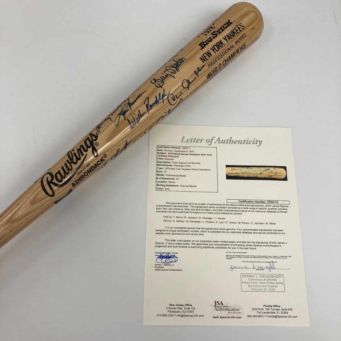 1978 New York Yankees Signed World Series Bat with JSA COA: 1978 New York Yankees Signed World Series Bat with JSA COA Celebrate the legacy of the 1978 New York Yankees with this authentic team-signed bat, featuring a remarkable collection of 25 signatures fro