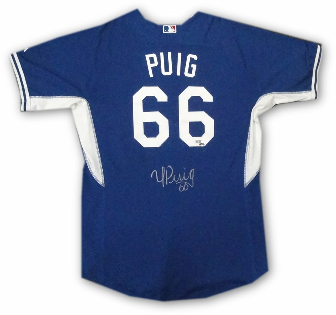 Yasiel Puig Signed Team Issued Batting Practice Jersey Dodgers MLB Authentic: Yasiel Puig Signed Team Issued Batting Practice Jersey Dodgers MLB Authentic This is an authentic Yasiel Puig batting practice jersey issued by the Los Angeles Dodgers. It features the player's signat