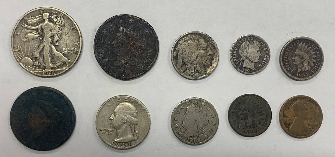 Lot of 10 Damaged United States Type Coins Copper and Silver Mix: Lot of 10 Damaged United States Type Coins Copper and Silver Mix This lot includes a collection of 10 damaged U.S. type coins from various years and denominations. The coins are composed of copper and