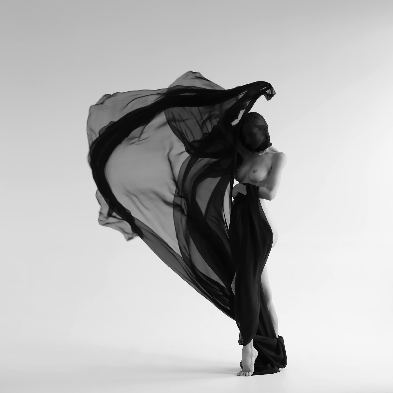 Olha Stepanian Aerial 2 Black and White Photography Ed. of 15 24x24: Olha Stepanian Aerial 2 Black and White Photography Ed. of 15 24x24 "Aerial 2" is a striking black and white photograph by Olha Stepanian, created in 2022. This piece is part of a limited edition of 1