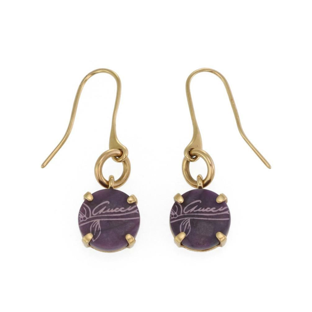 Gucci 18k Yellow Gold Dangle Earrings with Purple Resin Accent: Gucci 18k Yellow Gold Dangle Earrings with Purple Resin Accent Elevate your elegance with these stunning Gucci Signature 18k Yellow Gold Fancy Hook Dangle Earrings. Expertly crafted from luxurious 18k