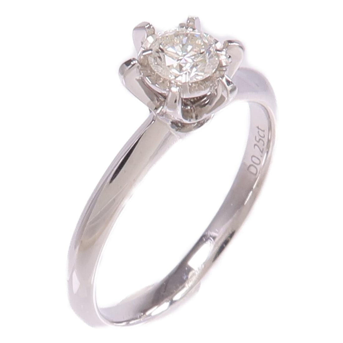 Diamond Women's Ring in 18K White Gold Size 5.75: Diamond Women's Ring in 18K White Gold Size 5.75 This elegant women's ring features a diamond set in 18K white gold. Designed in a classic style and sized at US 5.75, it showcases a clear main stone a