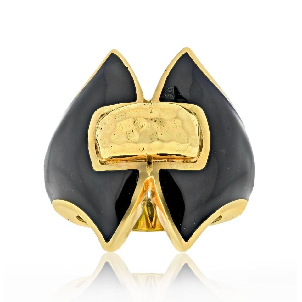 David Webb Vintage Ring Platinum 18K Yellow Gold Black Enamel: David Webb Vintage Ring Platinum 18K Yellow Gold Black Enamel This exquisite vintage cocktail ring from David Webb is a stunning blend of platinum and 18K yellow gold, expertly crafted in the early 19