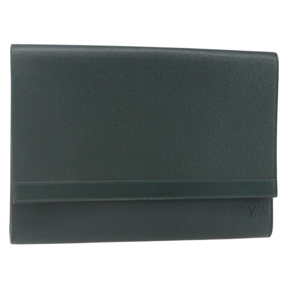 LOUIS VUITTON MI0924 Taiga Leather Clutch Bag in Epicea: LOUIS VUITTON MI0924 Taiga Leather Clutch Bag in Epicea This exquisite Louis Vuitton clutch bag is crafted from premium Taiga leather in a sophisticated Epicea color. Designed for elegance and functio