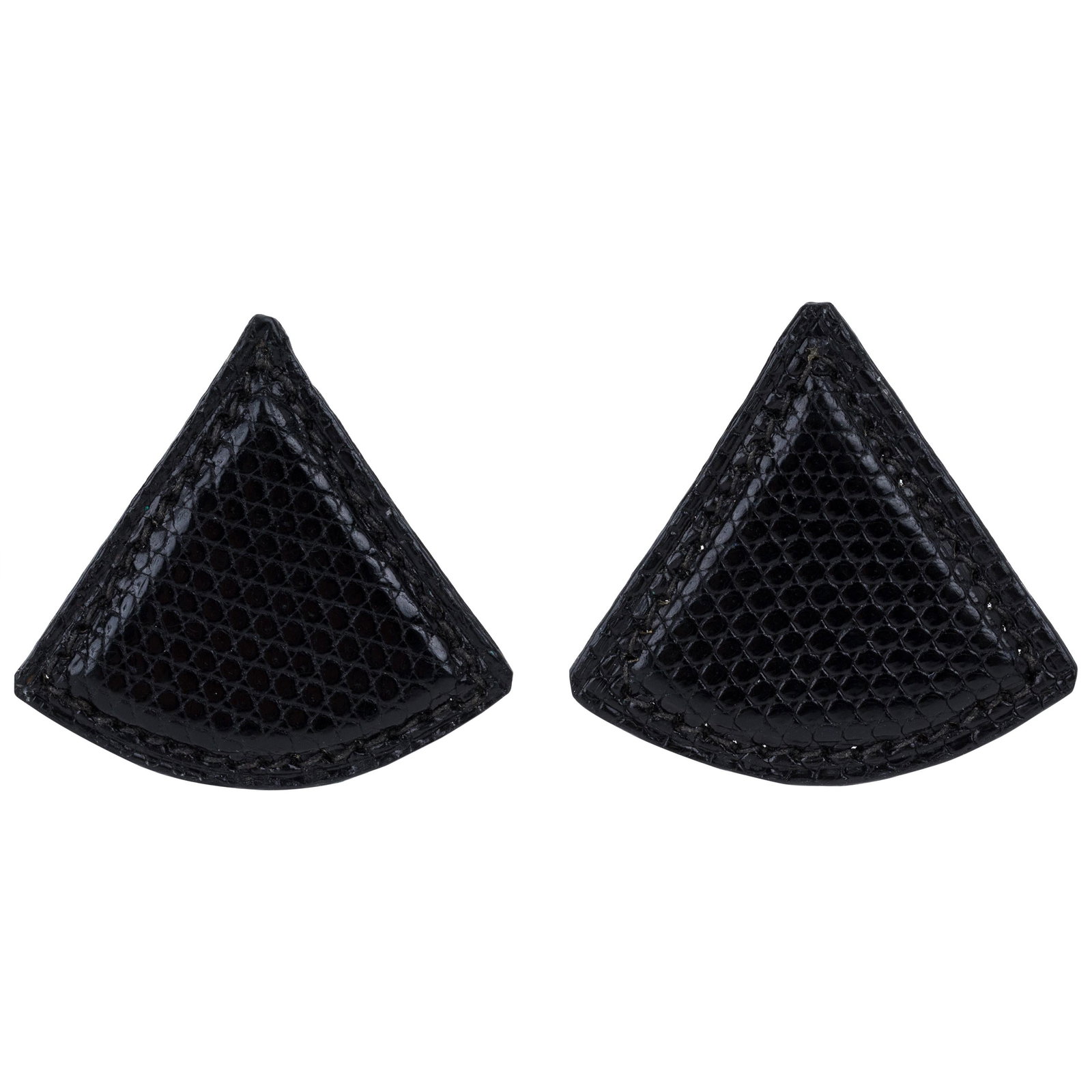 Hermes Vintage 1990 Black Lizard Leather Triangle Earrings: Hermes Vintage 1990 Black Lizard Leather Triangle Earrings These exquisite Hermes vintage chic lizard leather triangle clip earrings are a stunning accessory that showcases a unique blend of elegance