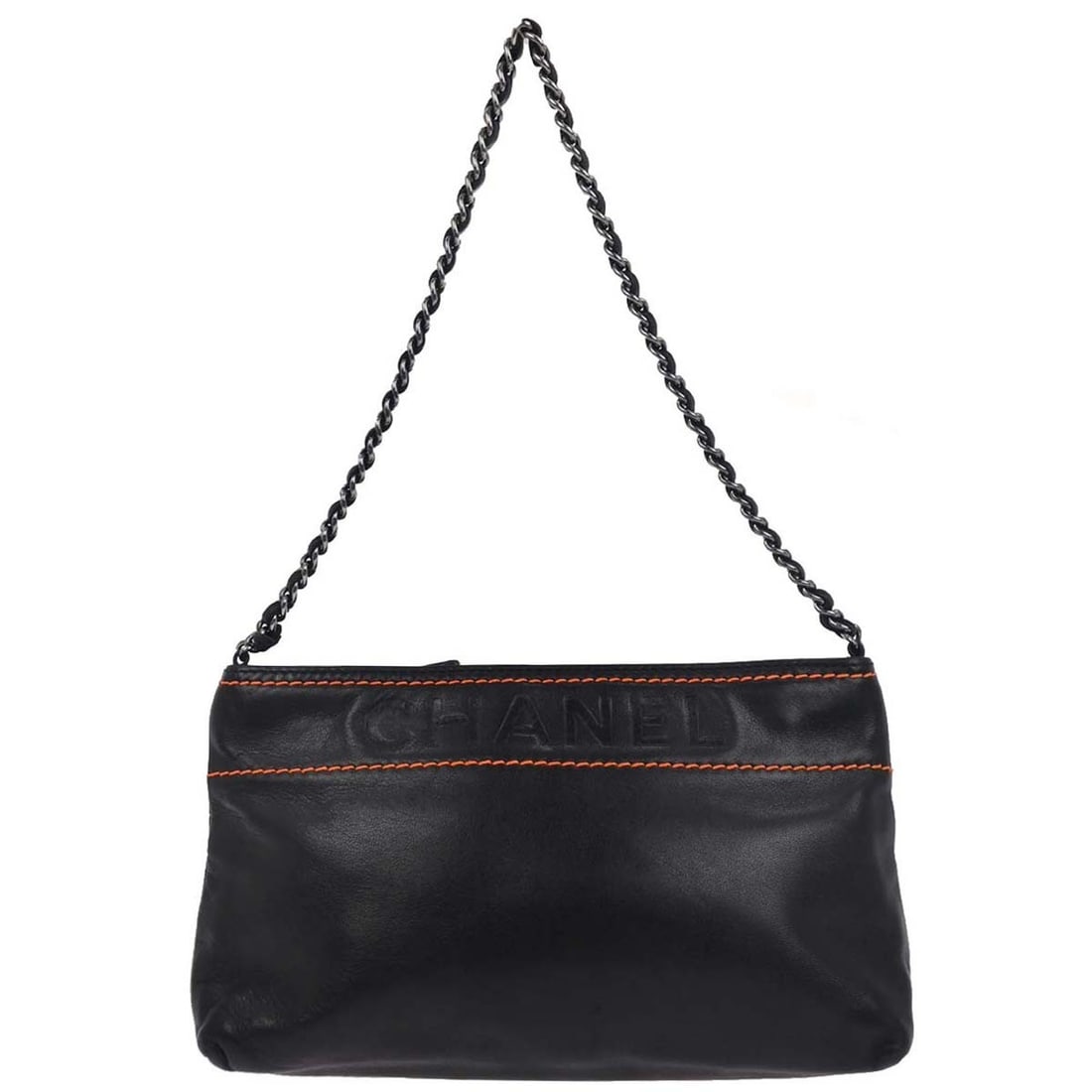 Chanel Black Leather Lax Pochette Clutch 22cm by 13cm 5cm: Chanel Black Leather Lax Pochette Clutch 22cm by 13cm 5cm This pre-owned Chanel Lax Pochette clutch bag for women is crafted from black leather. It features a compact design suitable for elegant occas