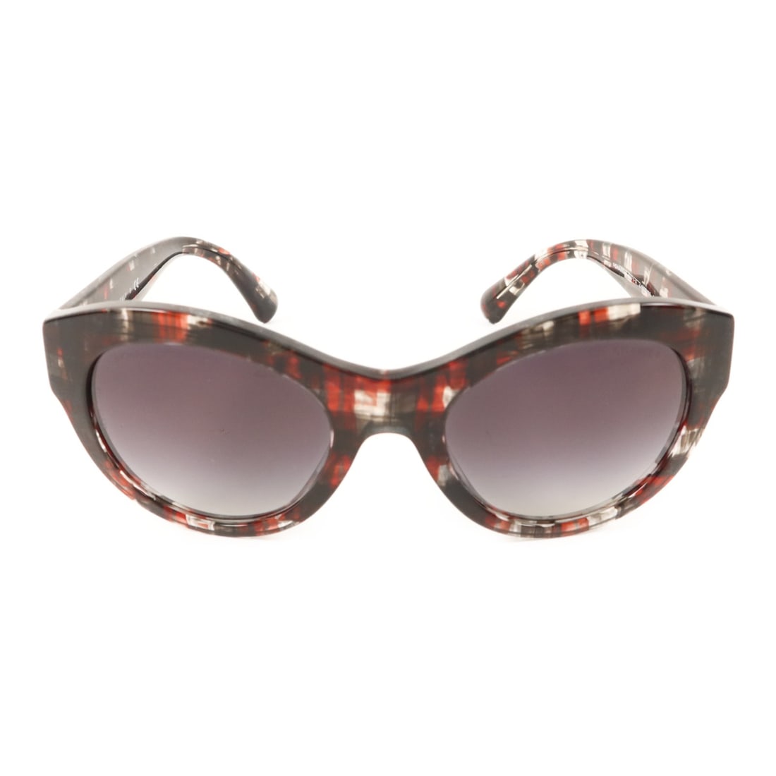 Red and Black CHANEL PVC Sunglasses with Silver CC Logo: Red and Black CHANEL PVC Sunglasses with Silver CC Logo These CHANEL CC sunglasses feature a striking red and black design with a PVC frame, combining style and durability. Designed for women, they of