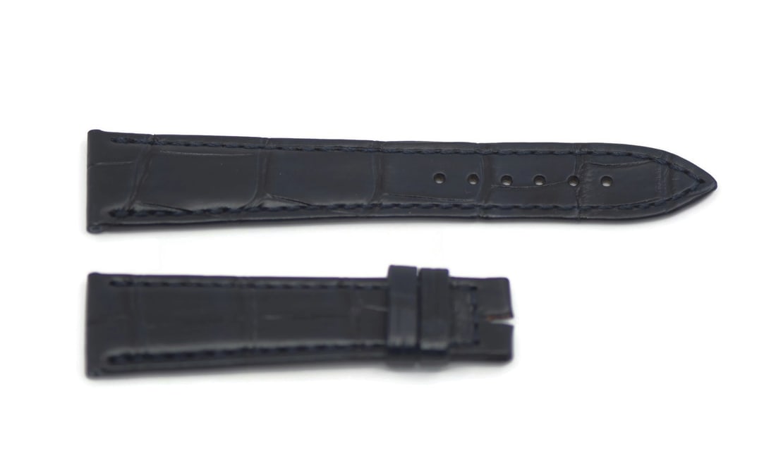 Breguet Authentic Black Leather Wristwatch Band 20mm: Breguet Authentic Black Leather Wristwatch Band 20mm Enhance your timepiece with this authentic Breguet black leather wristwatch band. Crafted from high-quality leather, this strap features a classic