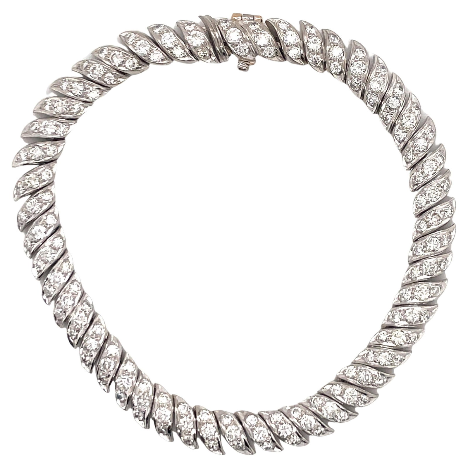 Harbor Diamonds 18K White Gold Flexible Diamond Bracelet 3 Carats: Harbor Diamonds 18K White Gold Flexible Diamond Bracelet 3 Carats This stunning 18 Karat White Gold flexible diamond bracelet is a contemporary piece that showcases 147 round brilliant diamonds, total