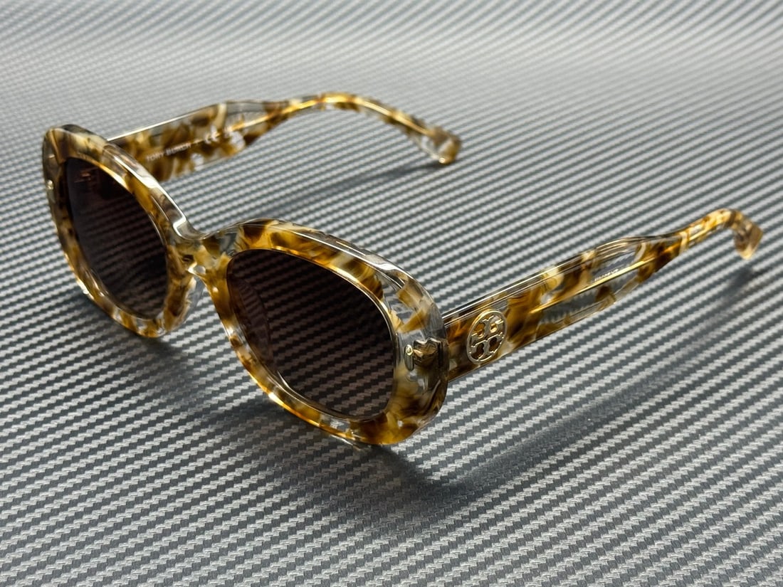 Tory Burch TY7226U Brown Tortoise Polarized 52mm Women's Eyewear with Case (1 of 5)
