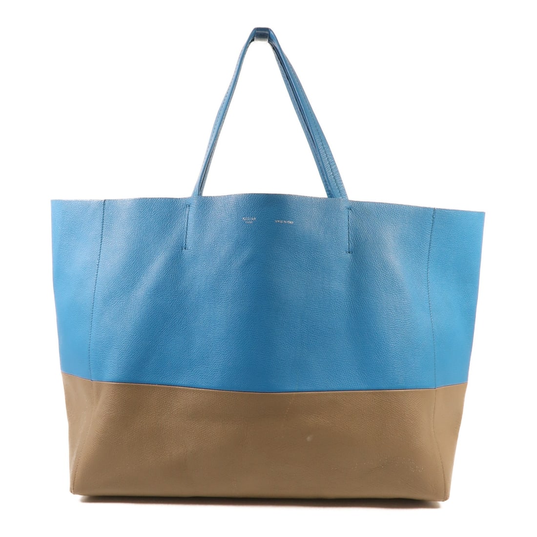 CELINE Blue Grey Calfskin Leather Shoulder Bag: CELINE Blue Grey Calfskin Leather Shoulder Bag This stylish CELINE shoulder bag is crafted from premium calfskin leather, showcasing a sophisticated blue exterior. With dimensions of 15.4 in length, 1