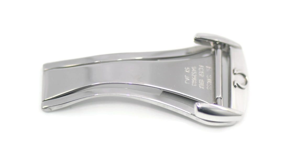 Authentic Omega Stainless Steel Buckle 16mm for Wristwatch: Authentic Omega Stainless Steel Buckle 16mm for Wristwatch This authentic Omega stainless steel buckle is designed for wristwatch bands with a width of 16 mm. Crafted from high-quality stainless steel