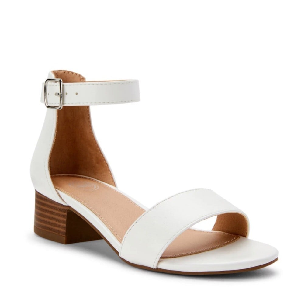 Sugar Noelle White Strappy Low Dress Sandal Heels Size 5: Sugar Noelle White Strappy Low Dress Sandal Heels Size 5 Step into style with these Sugar Women's Noelle Low Dress Sandal Heels in a classic white hue. Designed for casual occasions, these sandals fea