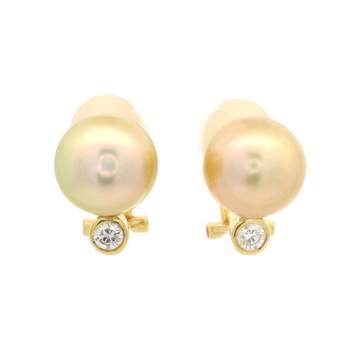 Elegant 18k White Gold Golden Pearl Diamond Clip On Earrings: Elegant 18k White Gold Golden Pearl Diamond Clip On Earrings Experience the timeless elegance of these classic clip-on earrings, featuring stunning 11.3mm golden pearls and sparkling diamonds. Each ea