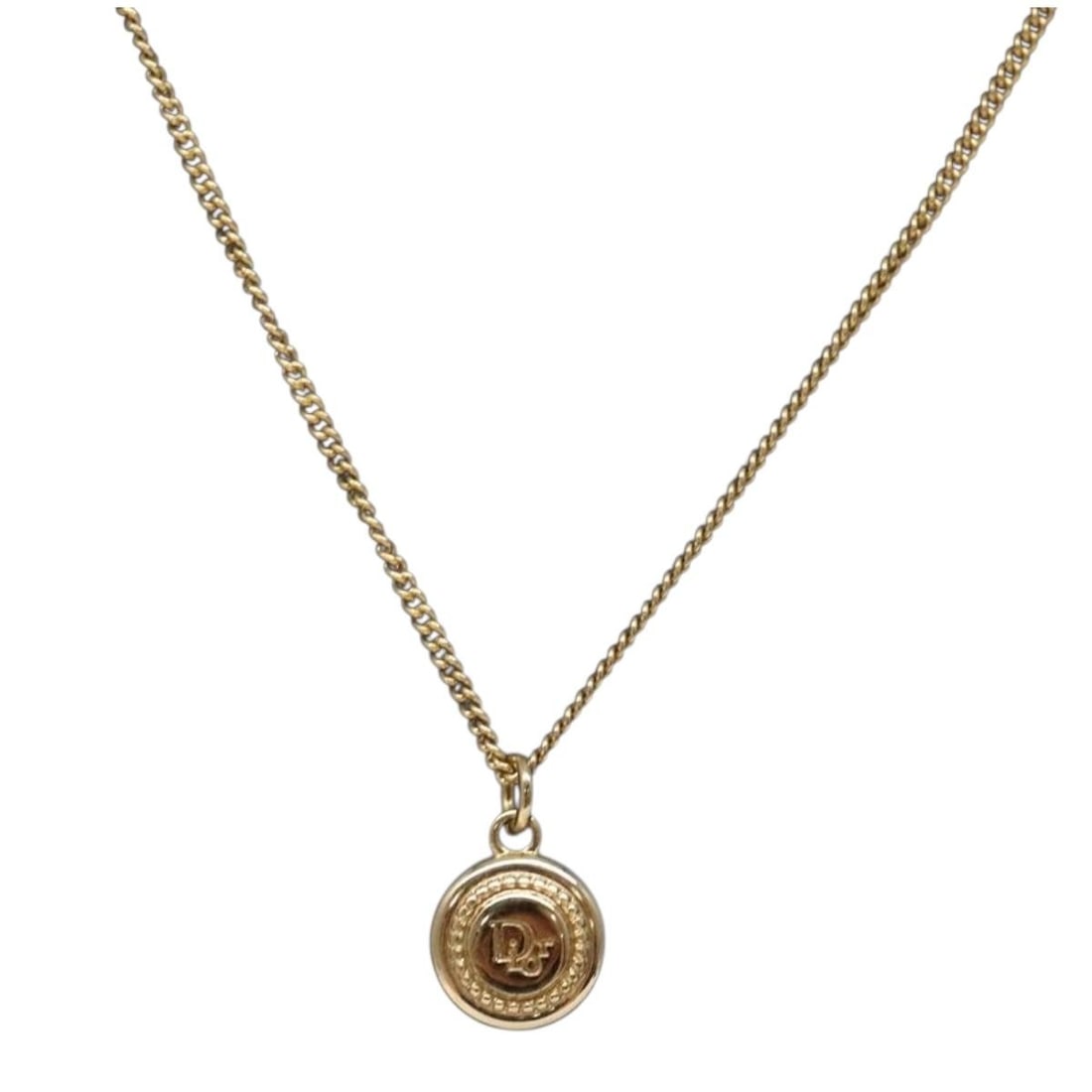 Christian Dior Gold Metal Necklace Made in Germany Auth SW1373: Christian Dior Gold Metal Necklace Made in Germany Auth SW1373 Elevate your accessory collection with this exquisite Christian Dior Necklace, a stunning piece crafted from high-quality metal and finis
