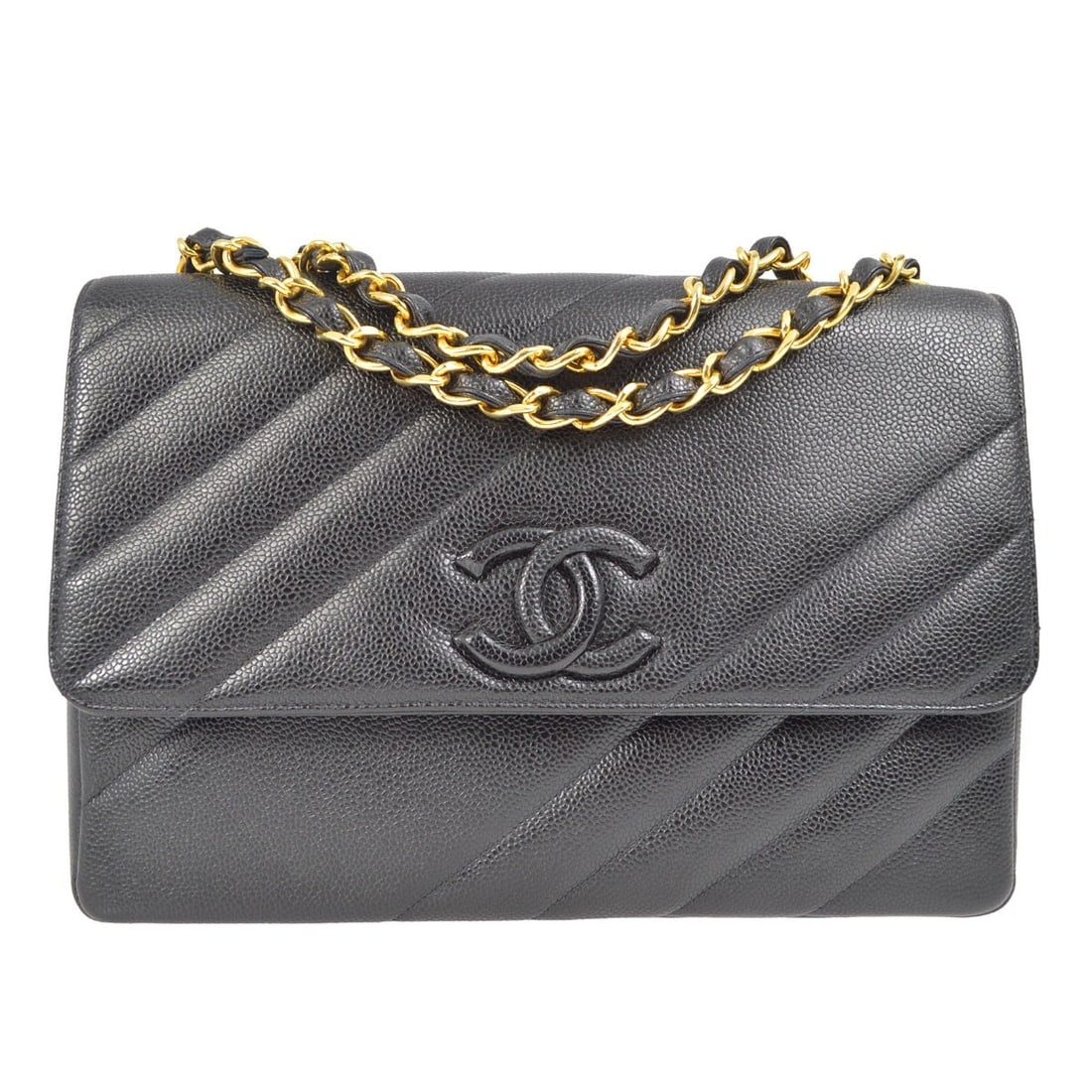 Chanel Classic Flap Jumbo Black Caviar Leather Shoulder Bag: Chanel Classic Flap Jumbo Black Caviar Leather Shoulder Bag The Chanel Black Calfskin Straight Flap Jumbo Shoulder Bag is a stunning accessory featuring a classic design with a luxurious caviar skin l