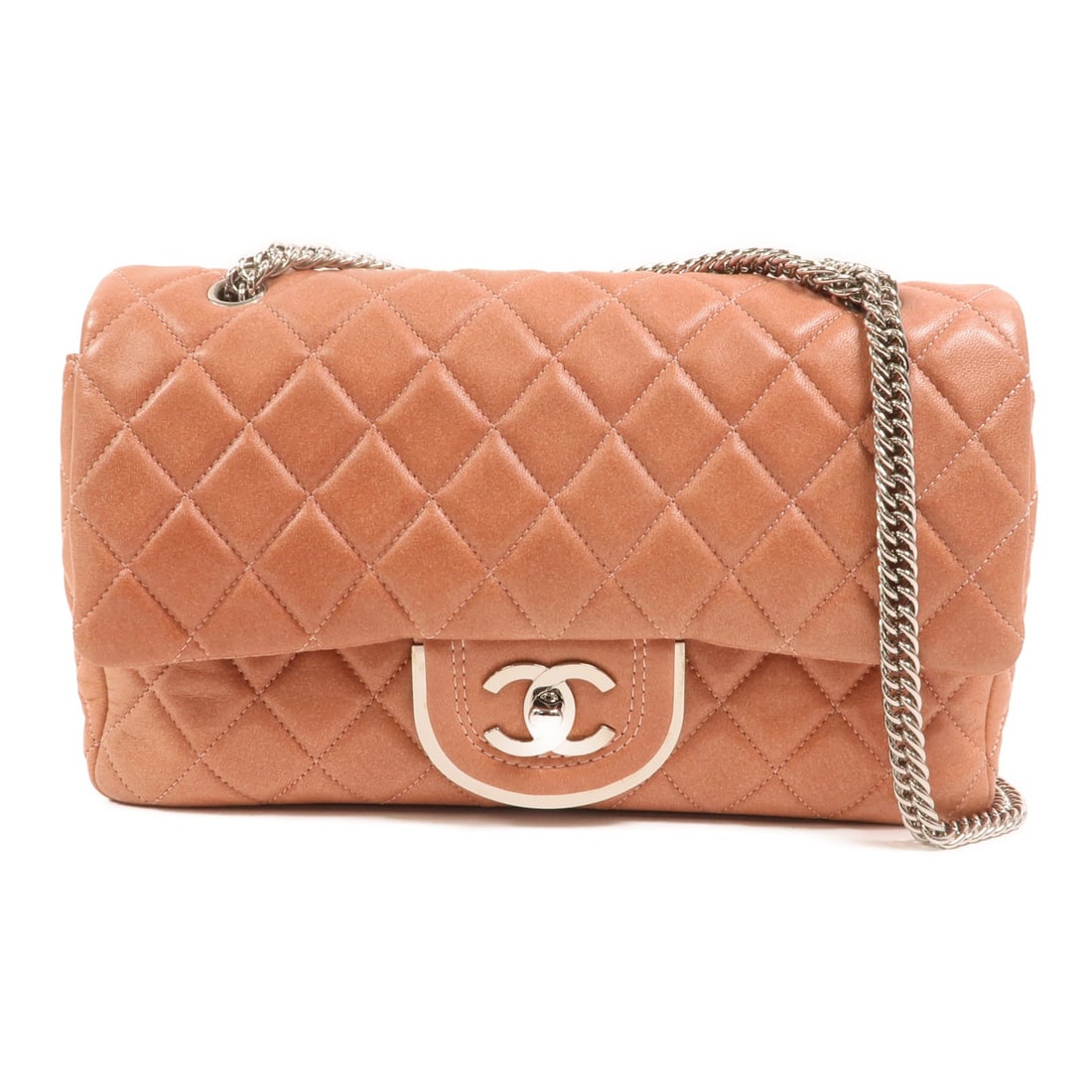 Chanel Pink Lambskin CC Shoulder Bag with Silver Chain Hardware: Chanel Pink Lambskin CC Shoulder Bag with Silver Chain Hardware This is a Chanel CC shoulder bag crafted from pink lambskin leather. Designed for women, it features a classic chain strap and showcases