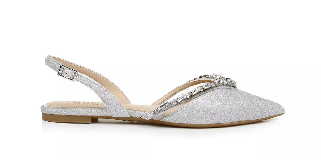 Jewel Badgley Mischka Camden Slingback Flats Silver Glitter 7.5: Jewel Badgley Mischka Camden Slingback Flats Silver Glitter 7.5 Step out in style with these Jewel Badgley Mischka Camden Slingback Evening Flats, designed for elegance and comfort. The shimmering sil