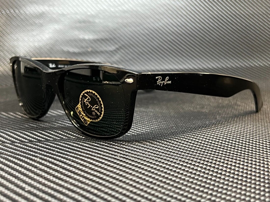 Ray-Ban RB2132 901L Black Square Sunglasses with G-15 Green Lenses (1 of 4)