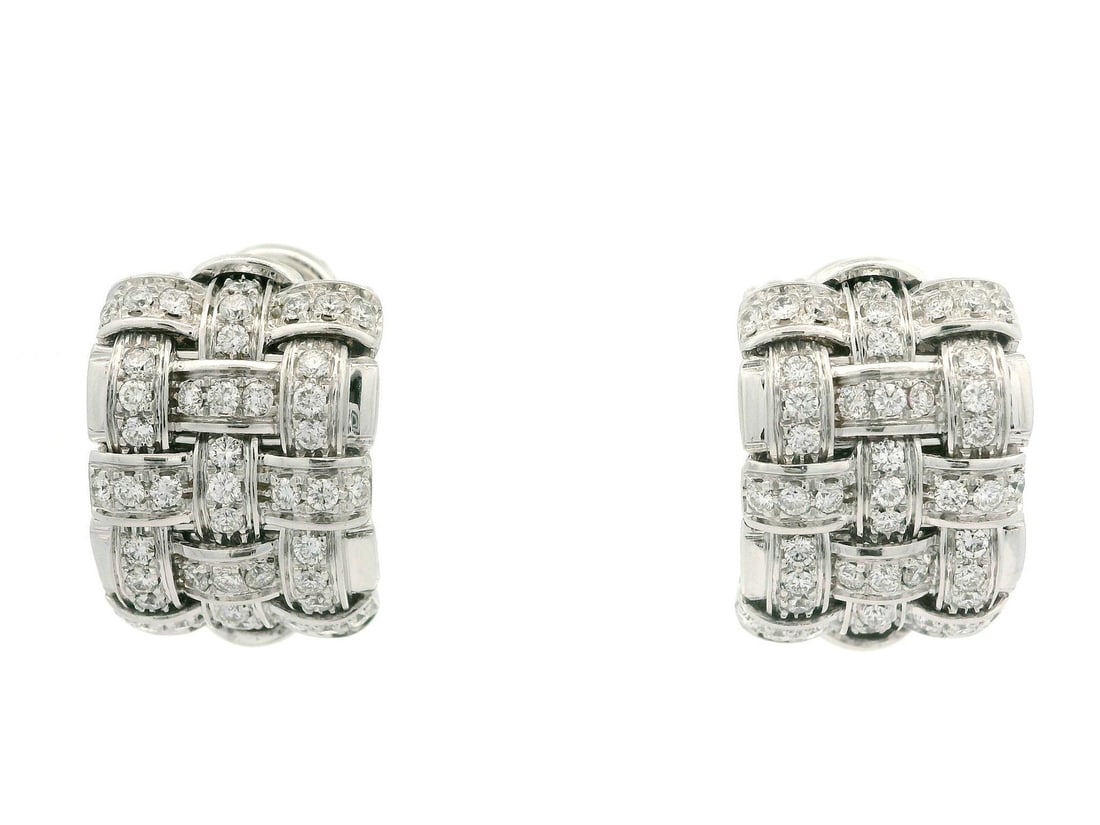 Roberto Coin Appassionata 18k White Gold Diamond Cuff Earrings 1.50ctw: Roberto Coin Appassionata 18k White Gold Diamond Cuff Earrings 1.50ctw Elevate your style with the Roberto Coin Appassionata Cuff Earrings, expertly crafted from solid 18k white gold. These stunning e