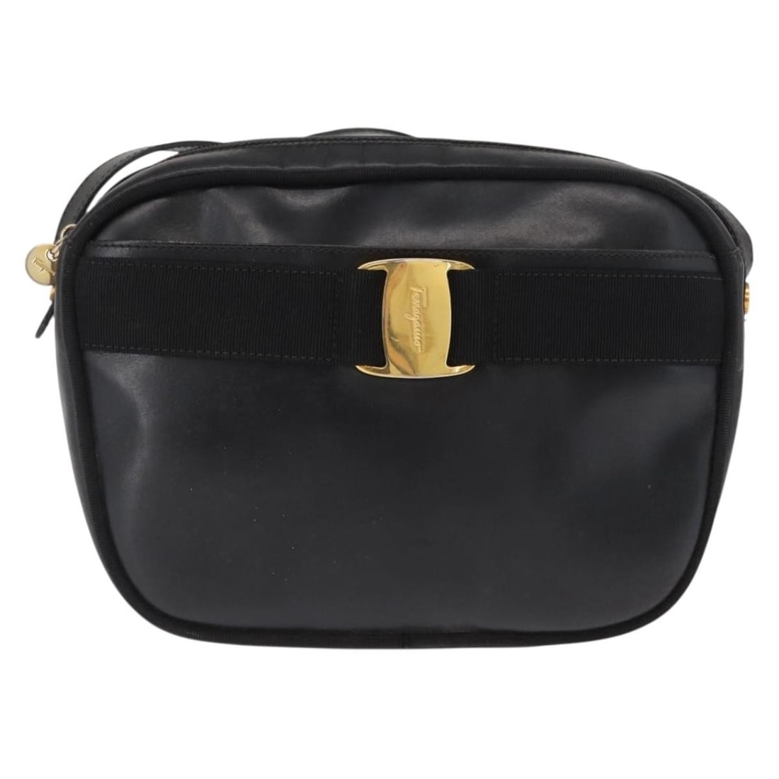Vara Bow Camera Shoulder Bag by Salvatore Ferragamo in Black Leather: Vara Bow Camera Shoulder Bag by Salvatore Ferragamo in Black Leather This Salvatore Ferragamo Vara Bow camera shoulder bag features a classic black leather design tailored for women. The bag showcases