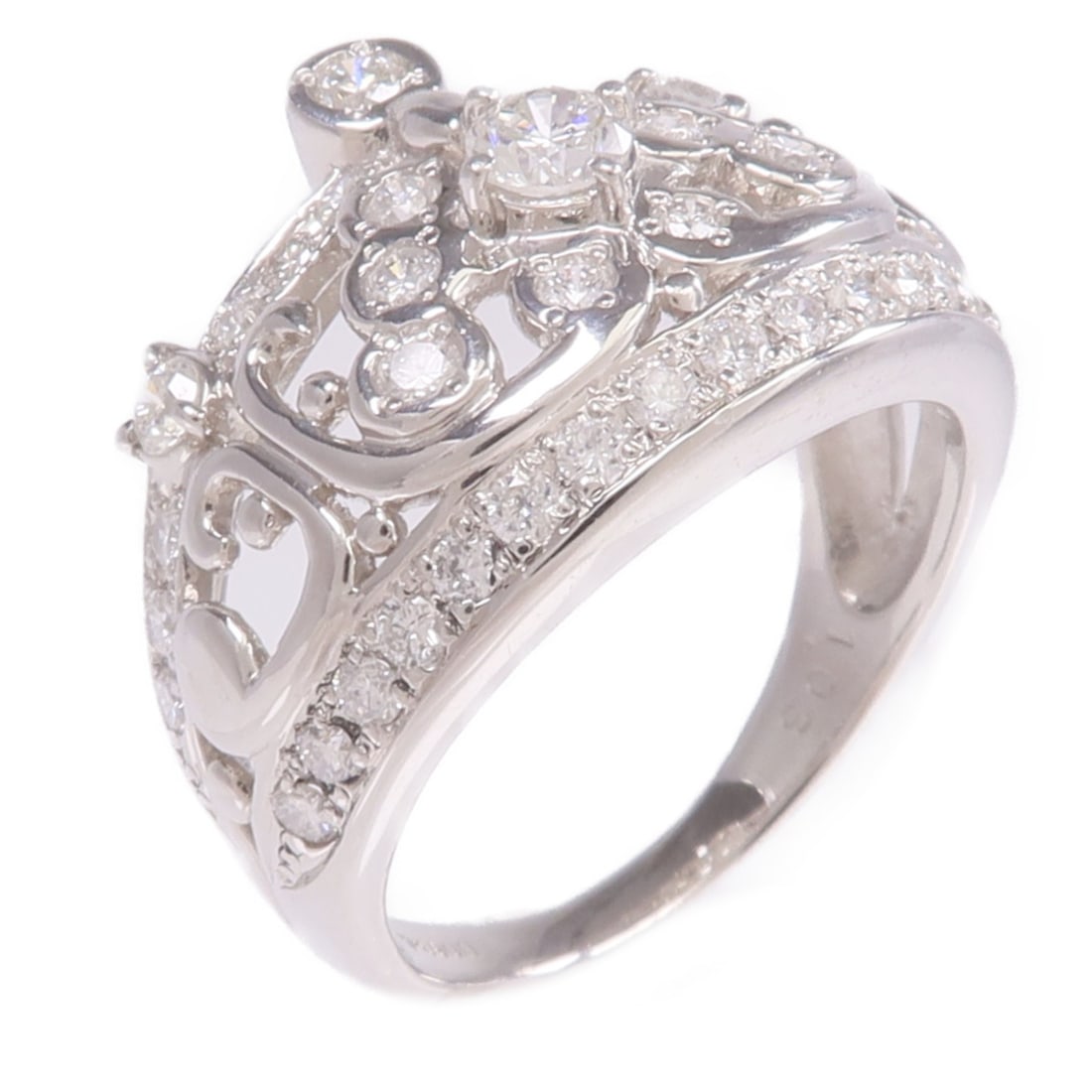 Pt900 Platinum Diamond Women's Ring Size 7.5: Pt900 Platinum Diamond Women's Ring Size 7.5 This elegant women's ring features a sparkling diamond set in Pt900 platinum. The ring is designed in a classic style and is sized at US 7.5, making it sui