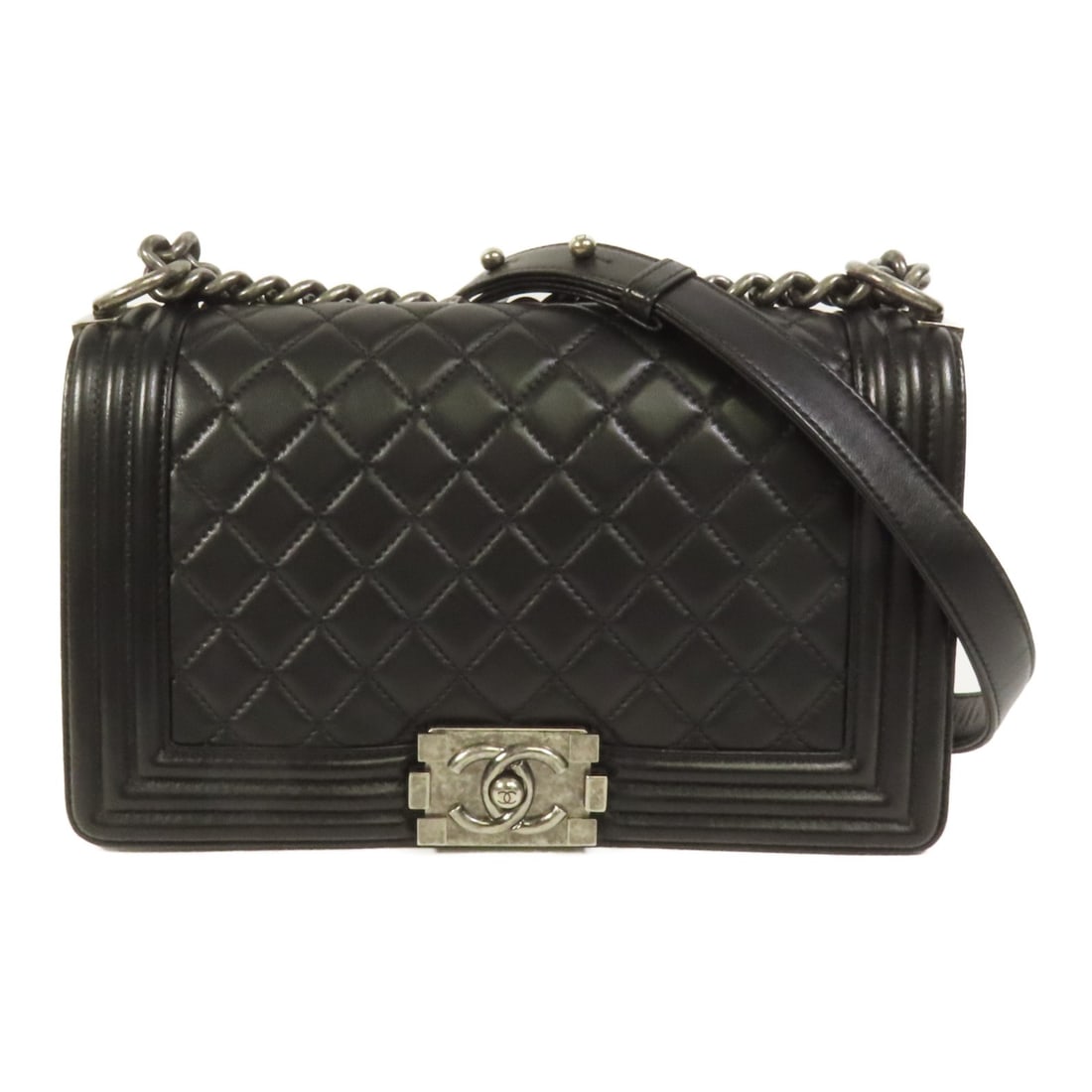 CHANEL Boy 25 Black Calfskin Leather Shoulder Bag: CHANEL Boy 25 Black Calfskin Leather Shoulder Bag The CHANEL CC Boy 25 Chain Shoulder Bag is a stunning accessory crafted from high-quality calfskin leather in sleek black. Designed for style and func