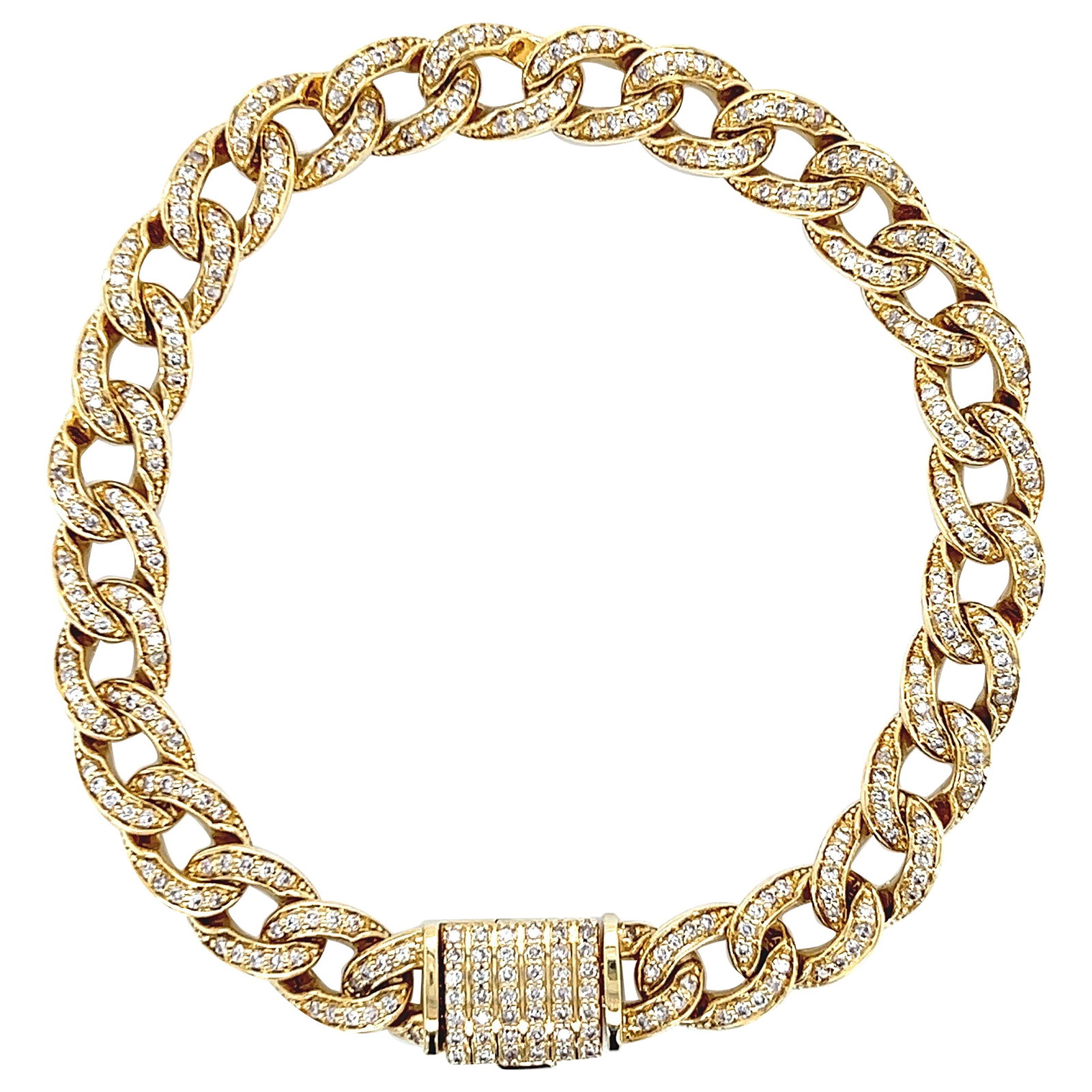 1.57ct Round Cut Diamond Cuban Link Bracelet in 18k Yellow Gold: 1.57ct Round Cut Diamond Cuban Link Bracelet in 18k Yellow Gold This stunning contemporary Cuban link bracelet features a total of 1.57 carats of beautiful round cut white diamonds, showcasing approxi