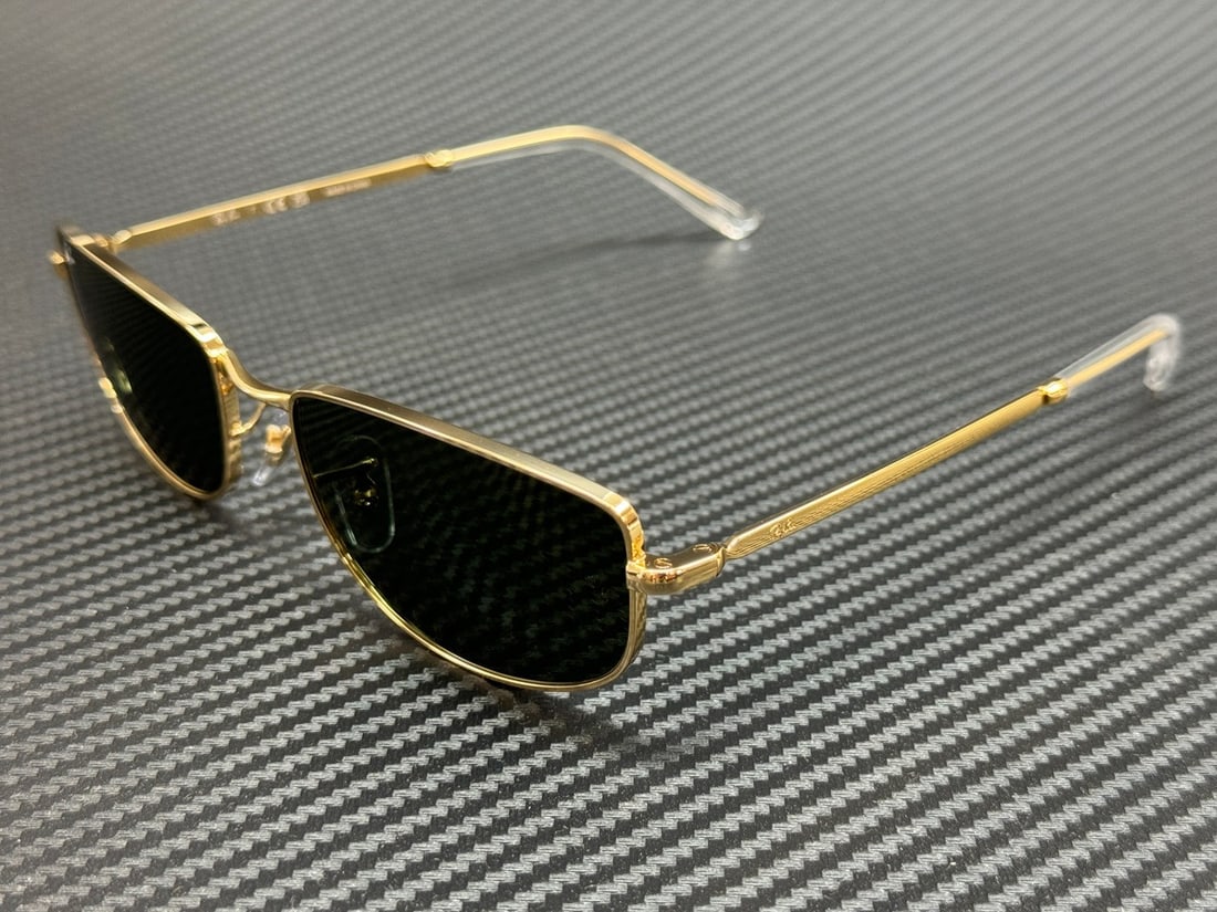 Ray-Ban RB3732 001 31 Arista Gold Green Sunglasses with Authenticity Certificate: Ray-Ban RB3732 001 31 Arista Gold Green Sunglasses with Authenticity Certificate Introducing the stylish Ray-Ban RB3732 001 31 sunglasses, designed for both men and women. These sunglasses feature a l