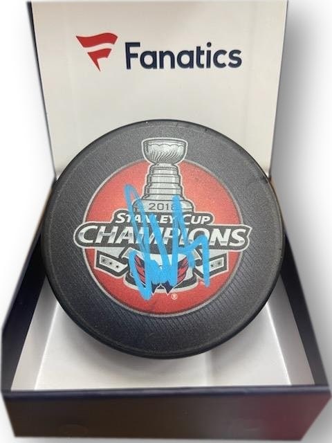 Alexander Ovechkin Signed Hockey Puck Washington Capitals Fanatics Authentic (1 of 3)