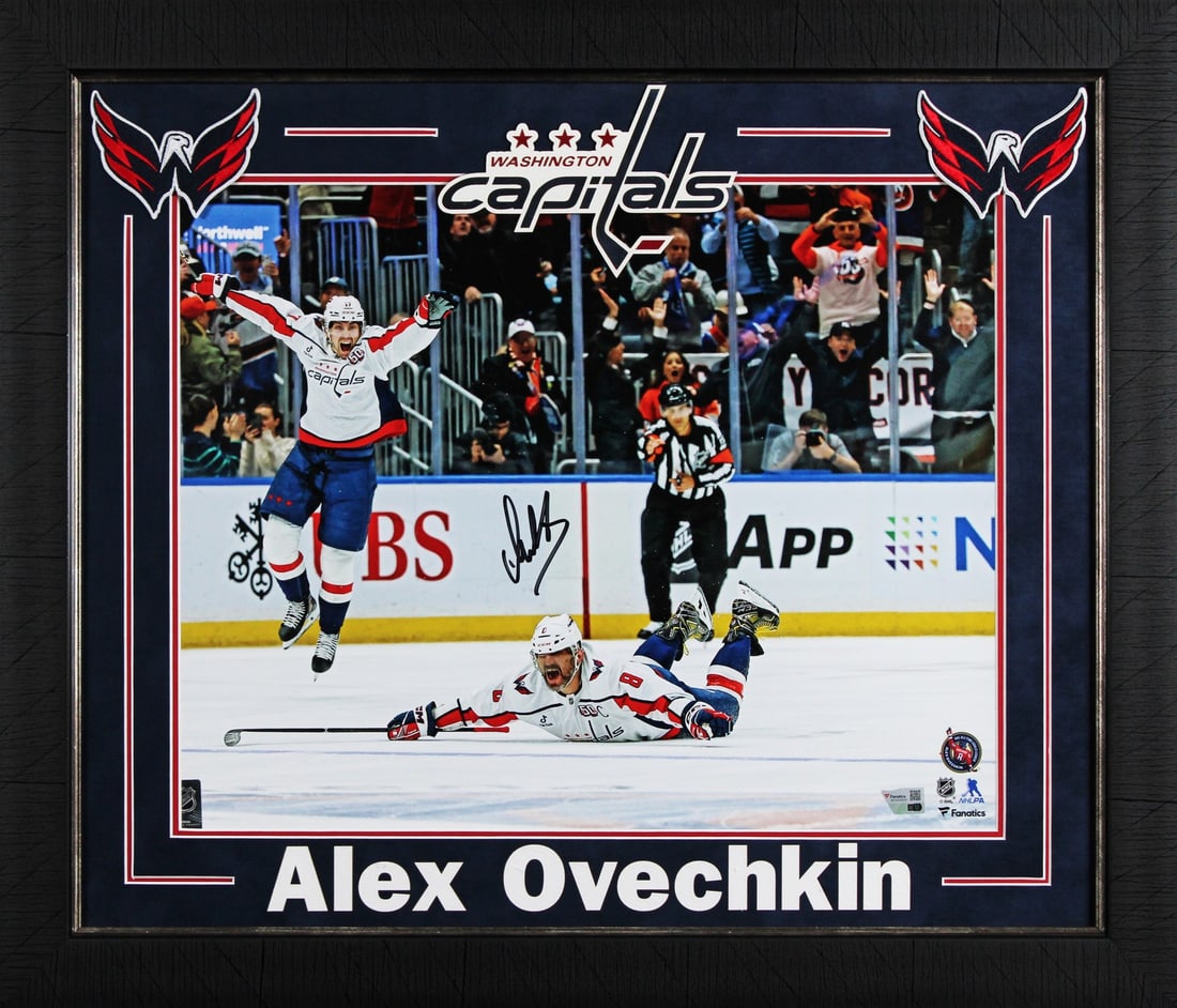 Framed 16x20 Alex Ovechkin Autographed NHL Goals Leader Photo Fanatics Authenticated (1 of 3)